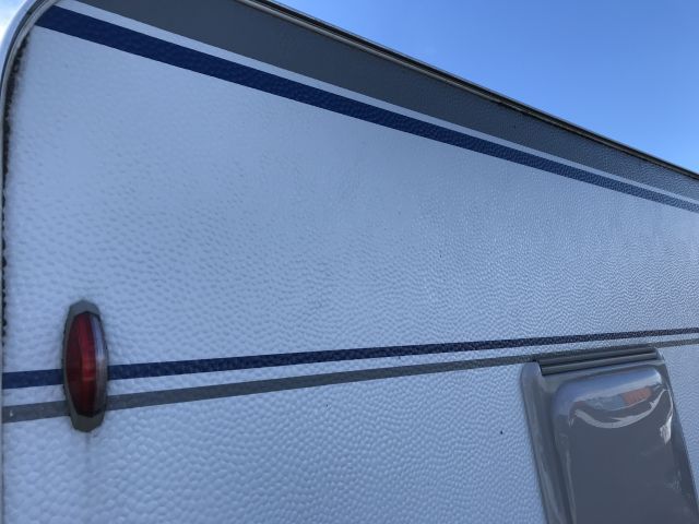 769293-22 Husvagn Dethleffs Camper 2004 ( CEJ 819)