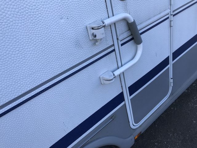 769293-23 Husvagn Dethleffs Camper 2004 ( CEJ 819)