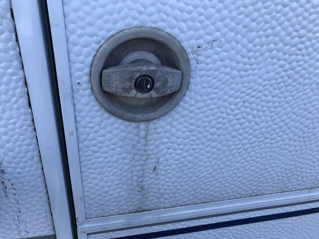 769293-25 Husvagn Dethleffs Camper 2004 ( CEJ 819)