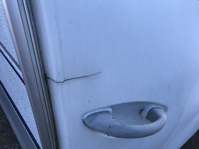 769293-30 Husvagn Dethleffs Camper 2004 ( CEJ 819)