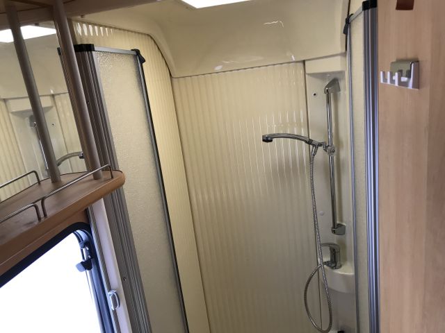 769293-60 Husvagn Dethleffs Camper 2004 ( CEJ 819)