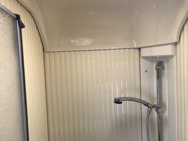 769293-68 Husvagn Dethleffs Camper 2004 ( CEJ 819)