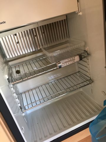 769293-85 Husvagn Dethleffs Camper 2004 ( CEJ 819)