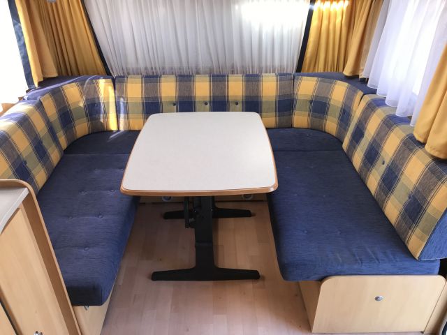 769293-90 Husvagn Dethleffs Camper 2004 ( CEJ 819)