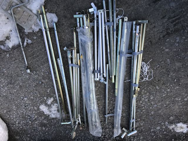 769293-113 Husvagn Dethleffs Camper 2004 ( CEJ 819)