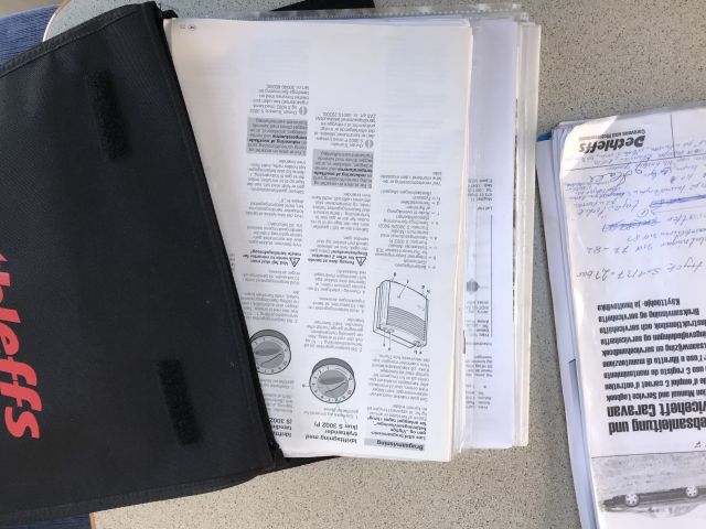 769293-125 Husvagn Dethleffs Camper 2004 ( CEJ 819)