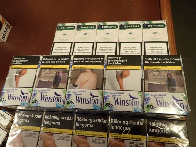 755443-5 Party With Cigarettes