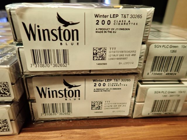 755443-6 Party With Cigarettes