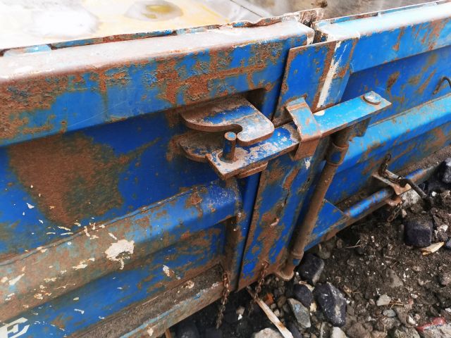 768674-11 Demountable platform 12 m3 with leaves