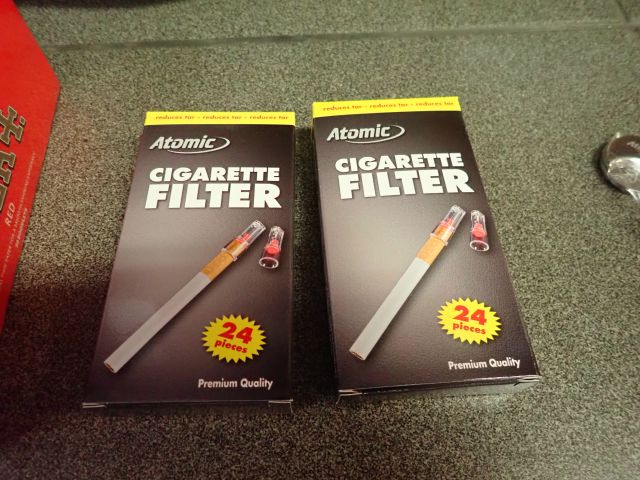 755425-6 Tobacco Leaf With Accessories