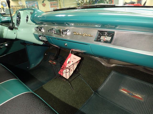 752933-26 Chevrolet Bel Air -1957
