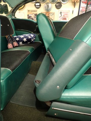 752933-32 Chevrolet Bel Air -1957