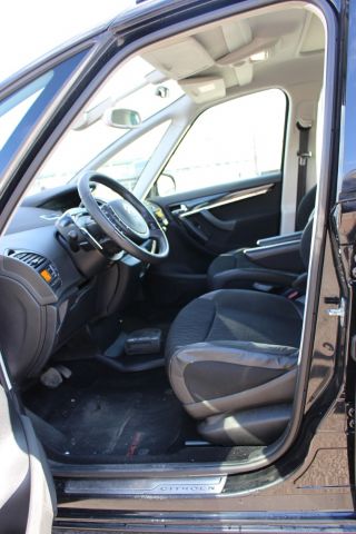 756875-26 Citroën Grand C4 Picasso 1.6 e-HDi Airdream Exclusive automatic -2011 (7-seater, 23400mil)