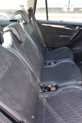 756875-36 Citroën Grand C4 Picasso 1.6 e-HDi Airdream Exclusive automatic -2011 (7-seater, 23400mil)