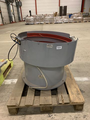 744658-2 Vibra shaker with capsule bowl