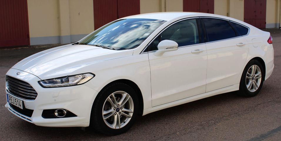 769516-1 Ford Mondeo 2.0 TDCi AWD automatic -2017 (180hp, 50888km)