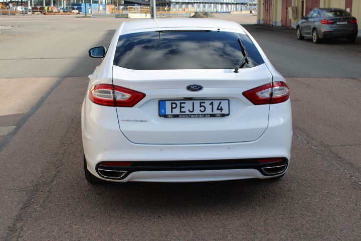 769516-5 Ford Mondeo 2.0 TDCi AWD automatic -2017 (180hp, 50888km)