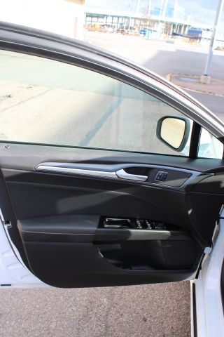 769516-24 Ford Mondeo 2.0 TDCi AWD automatic -2017 (180hp, 50888km)