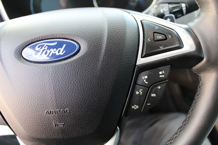 769516-32 Ford Mondeo 2.0 TDCi AWD automatic -2017 (180hp, 50888km)