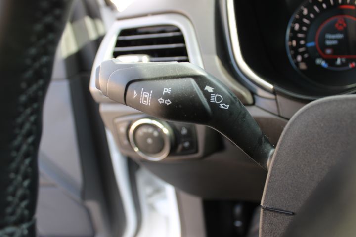 769516-33 Ford Mondeo 2.0 TDCi AWD automatic -2017 (180hp, 50888km)