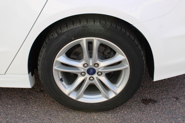 769516-17 Ford Mondeo 2.0 TDCi AWD automatic -2017 (180hp, 50888km)