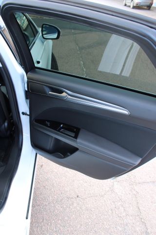 769516-44 Ford Mondeo 2.0 TDCi AWD automatic -2017 (180hp, 50888km)