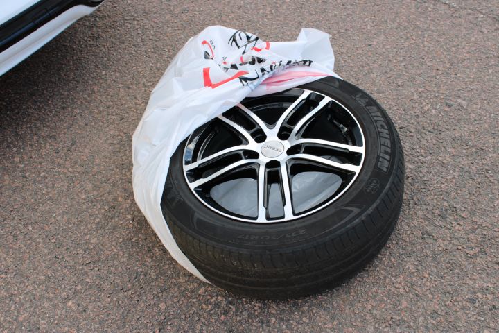 769516-56 Ford Mondeo 2.0 TDCi AWD automatic -2017 (180hp, 50888km)