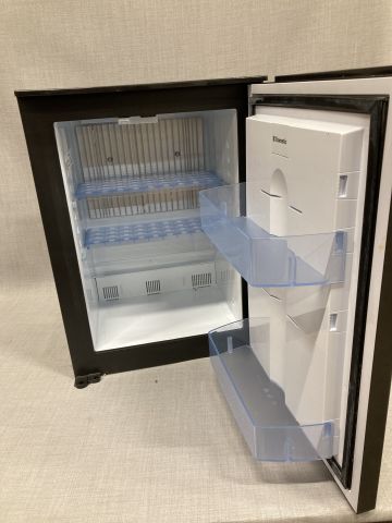 769936-2 Mini refrigerator Dometic HIPRO 3000 Black