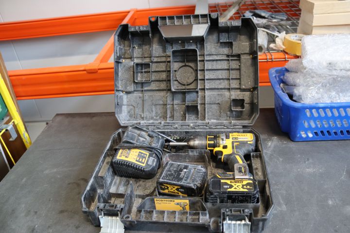 769986-1 Screwdriver DeWalt DCD 790 M2