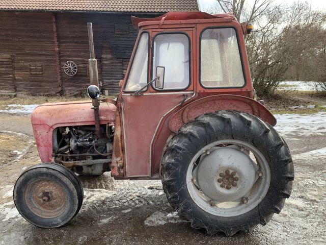 770560-1 Tractor MF 35 (Massey Ferguson)