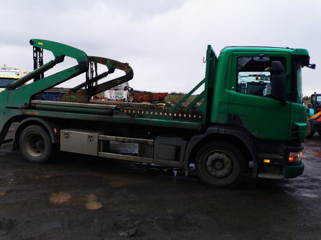 768693-6 Liftdumper SCANIA P94GB4X2NB300, 2004, 296 hp