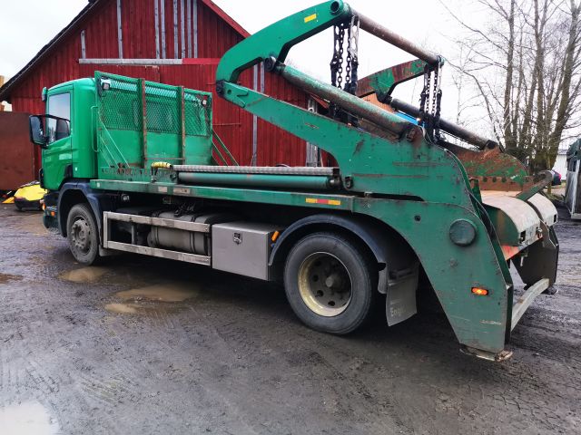 768693-3 Liftdumper SCANIA P94GB4X2NB300, 2004, 296 hp