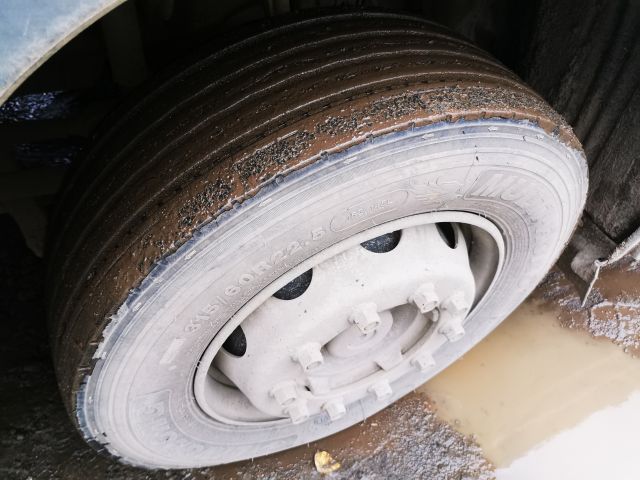 768693-15 Liftdumper SCANIA P94GB4X2NB300, 2004, 296 hp