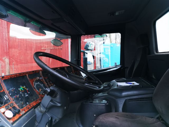 768693-19 Liftdumper SCANIA P94GB4X2NB300, 2004, 296 hp