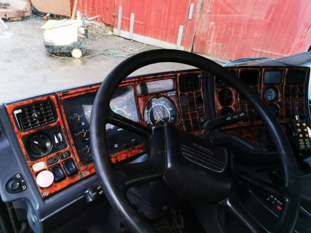 768693-22 Liftdumper SCANIA P94GB4X2NB300, 2004, 296 hp