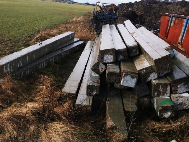 768703-3 Pålkap ca: 30 st. 3-5 meter