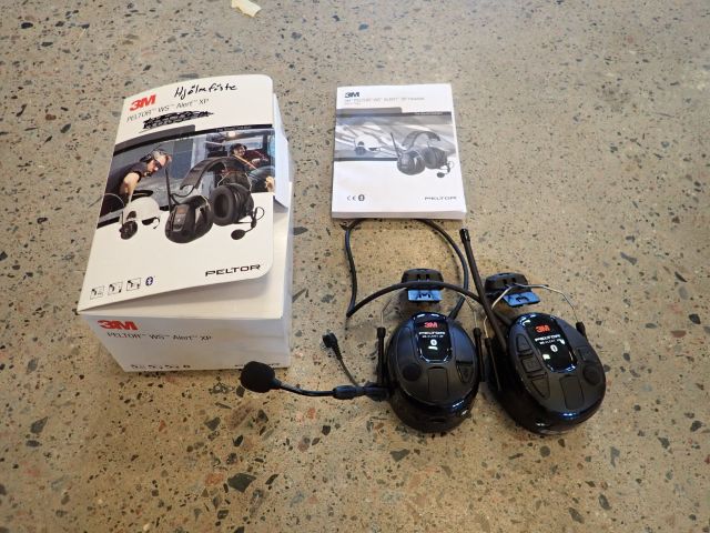 755523-1 Peltor 3M with helmet mounts.