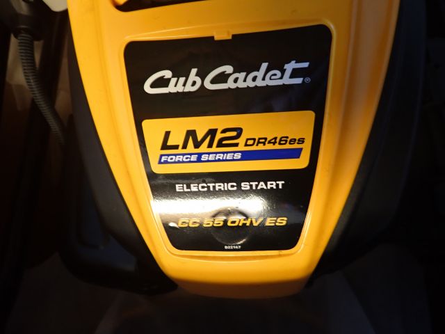687425-6 Lawnmower Cub Cadet LM2 DR46 ES - New in Cardboard
