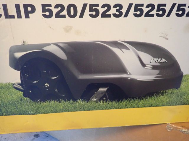 687421-3 Robotgräsklippare STIGA Autoclip 523 - Ny i Kartong