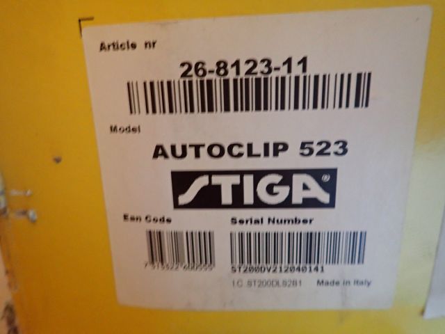 687421-9 Robotgräsklippare STIGA Autoclip 523 - Ny i Kartong