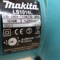 771256-6 Cutting & Miter saw Makita LS1016L with folding table.