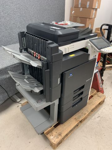 768974-3 Multifunction printer Konica Minolta bizhub C203, finisher