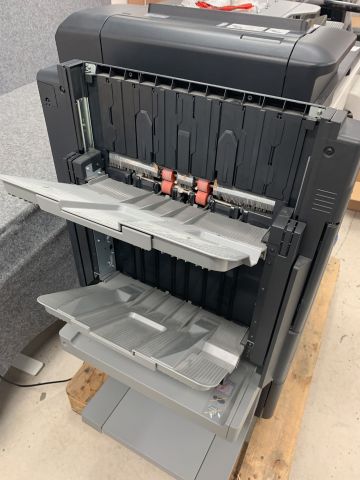 768974-4 Multifunction printer Konica Minolta bizhub C203, finisher