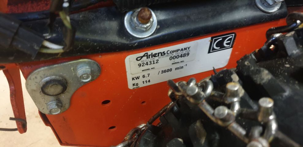 772266-2 Snow thrower Ariens ST 924 electric start