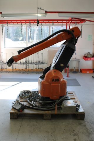 758943-2 Surface treatment robot ABB IRB540-12