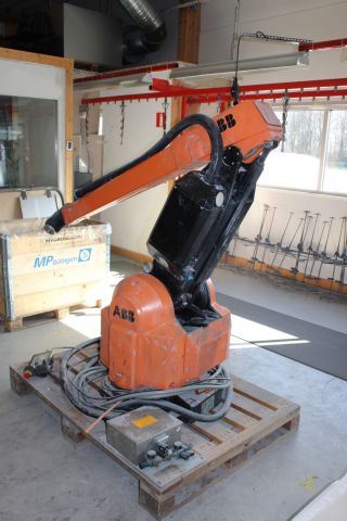 758943-5 Surface treatment robot ABB IRB540-12