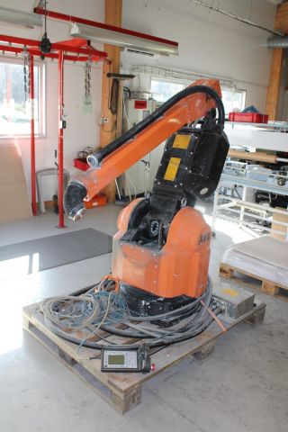 758943-6 Surface treatment robot ABB IRB540-12