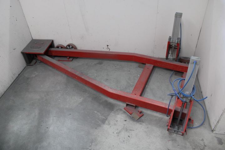 758943-25 Surface treatment robot ABB IRB540-12