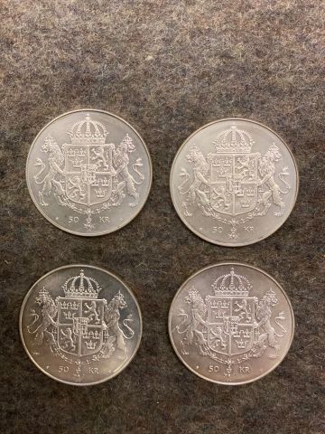 772353-2 4 pcs 50: - 1976. King CarlXVI Gustav Queen Silvia