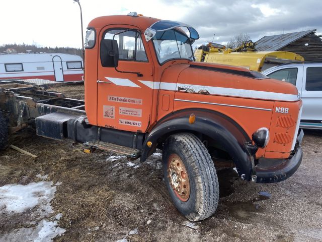 772427-15 VOLVO NB 88, 1970, 247 hp